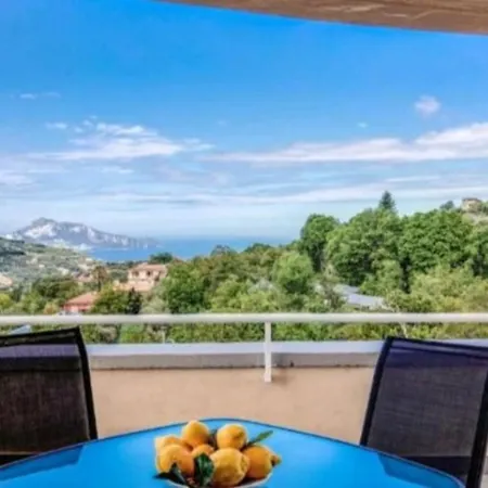Apartment A Terrace On Capri Con Piscina Idromassaggio Massa Lubrense