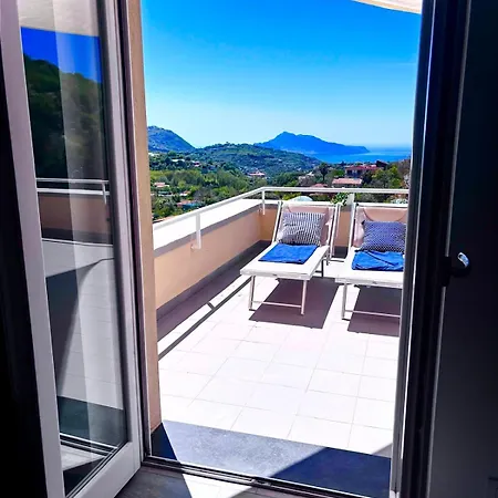 A Terrace On Capri Con Piscina Idromassaggio Apartment *